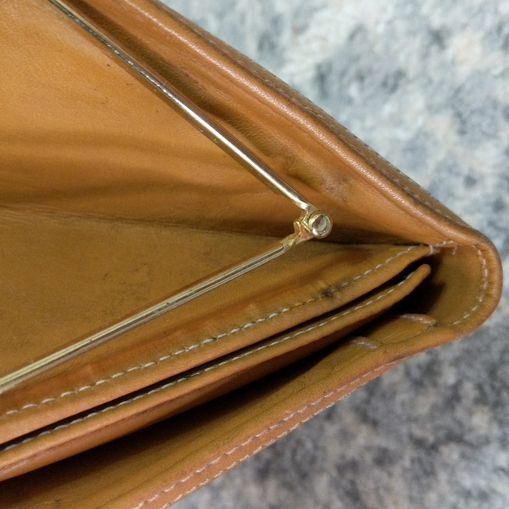Gucci Beige Canvas Continental Wallet with Brown Leather Trim and Gold Hardware - Picture 15 of 16